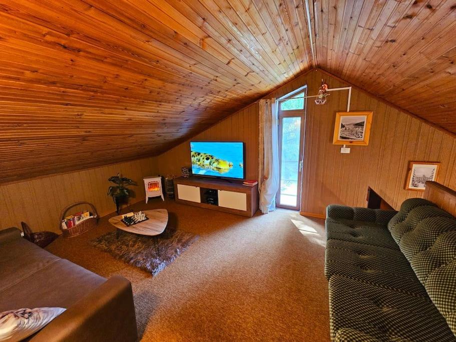 Loricaskihome Holiday home *